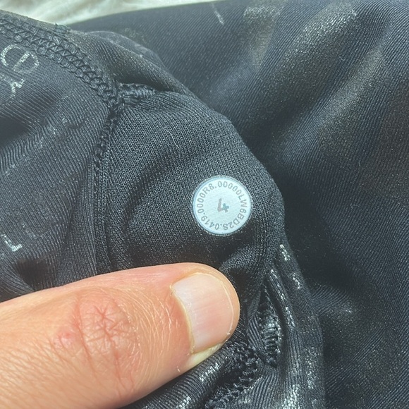 Lululemon Wunder Under High-Rise Crop 23" *Full-On Luxtreme Manifesto 20YR Manif - Picture 5 of 6